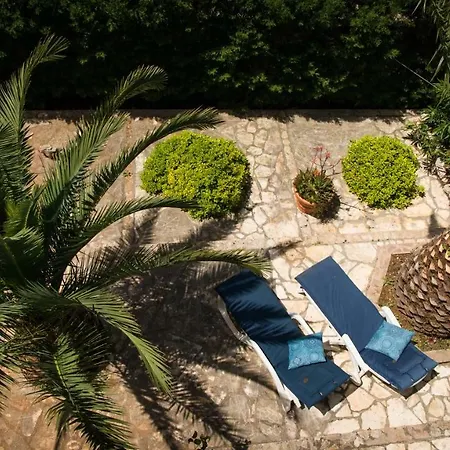 La Villa-silba Silba